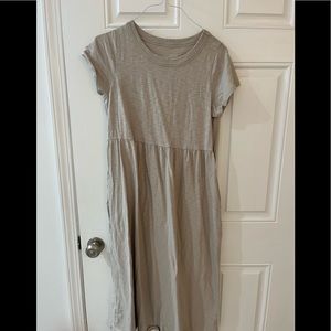 Universal thread long t shirt dress. Worn once, great condition.